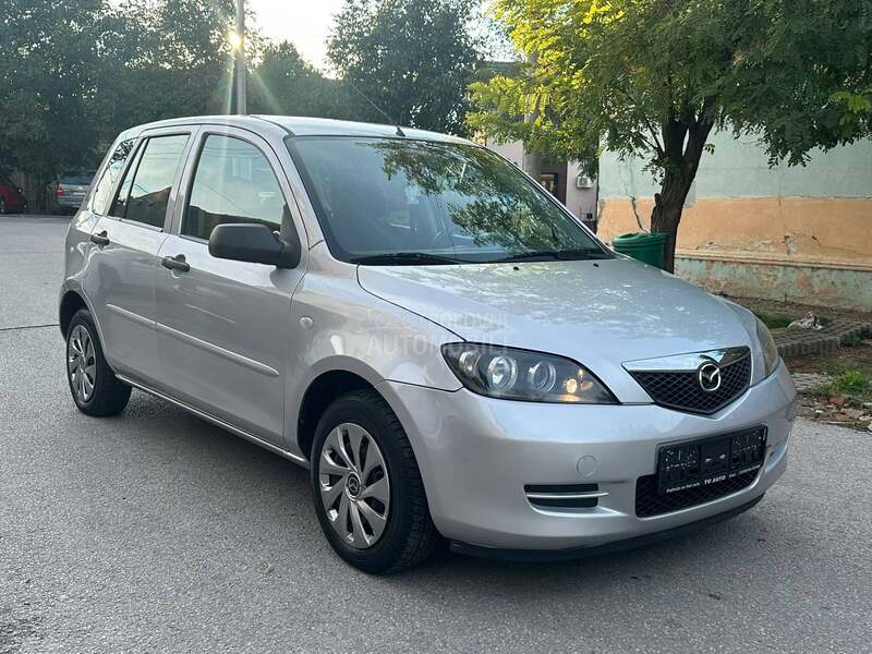 Mazda 2 