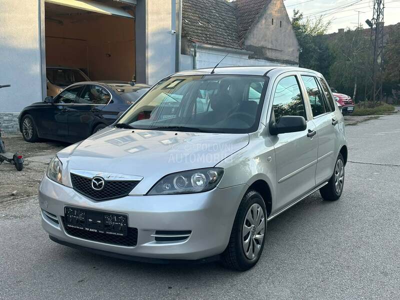 Mazda 2 