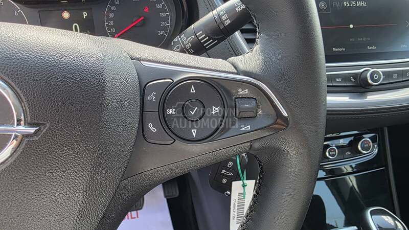Opel Grandland X COSMOAut/Led far