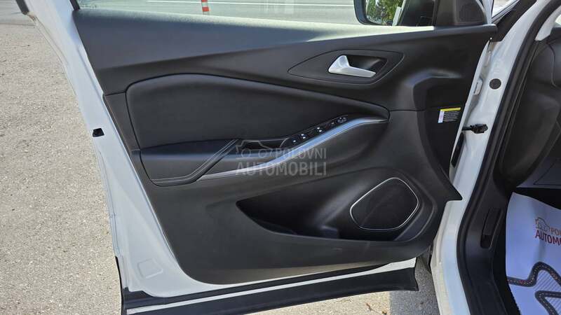Opel Grandland X COSMOAut/Led far