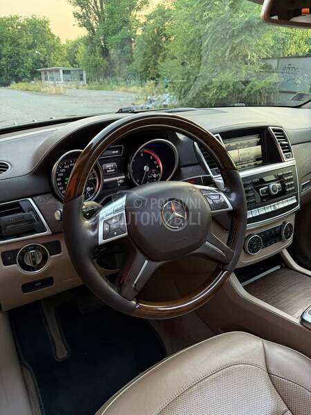 Mercedes Benz GL 350 AMG