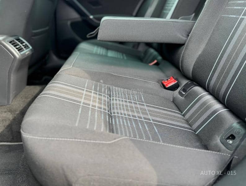 Volkswagen Golf 7 1.6 TDI / XEN / NAV