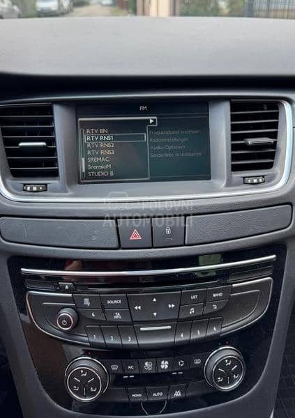 Navigacija displej ekran