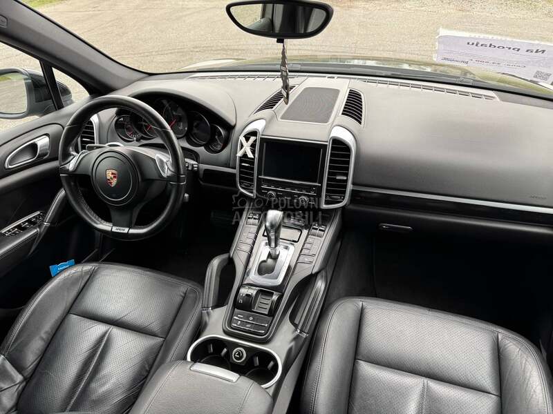 Porsche Cayenne 3.0 V6 CH