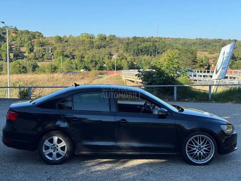 Volkswagen Jetta 