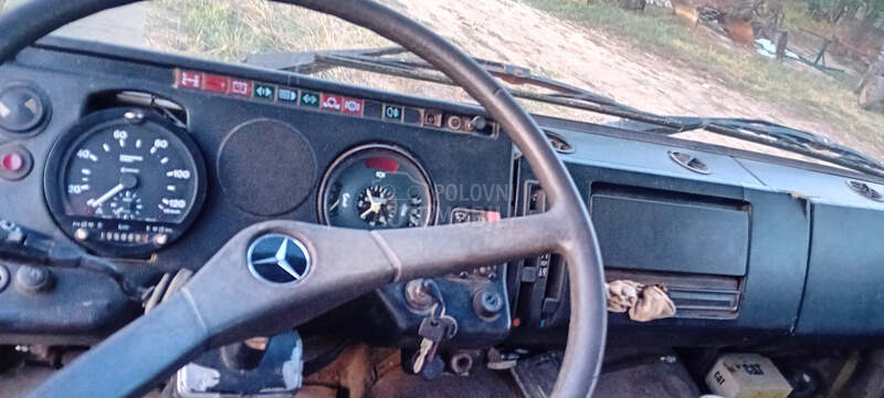 Mercedes Benz 1017