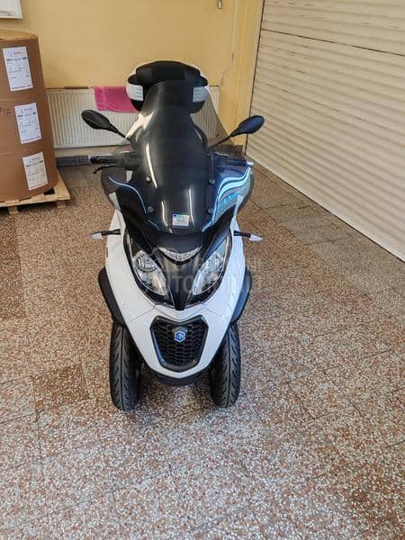 Piaggio MP3