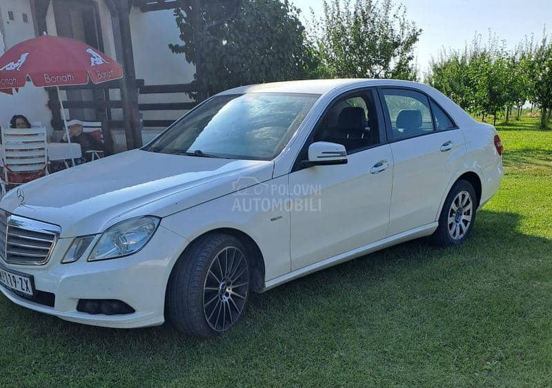 Mercedes Benz E 200 