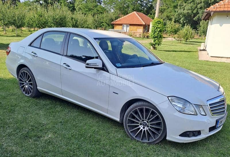 Mercedes Benz E 200 