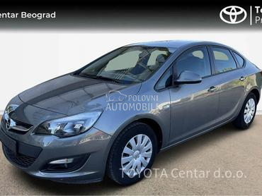 Opel Astra J 
