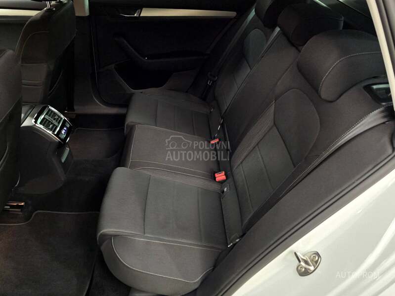 Škoda Superb 2.0tdi DSG/LED/NAV