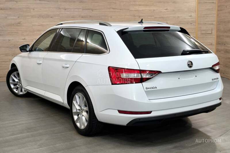 Škoda Superb 2.0tdi DSG/LED/NAV