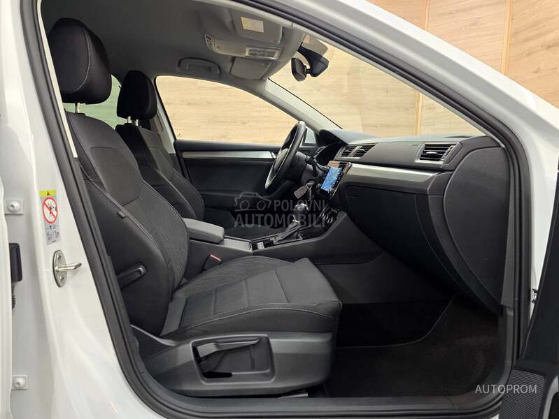 Škoda Superb 2.0tdi DSG/LED/NAV