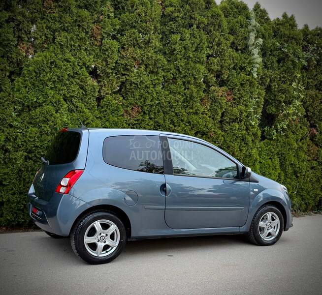 Renault Twingo NIGHT DAY CH