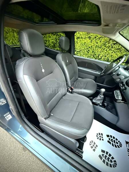 Renault Twingo NIGHT DAY CH