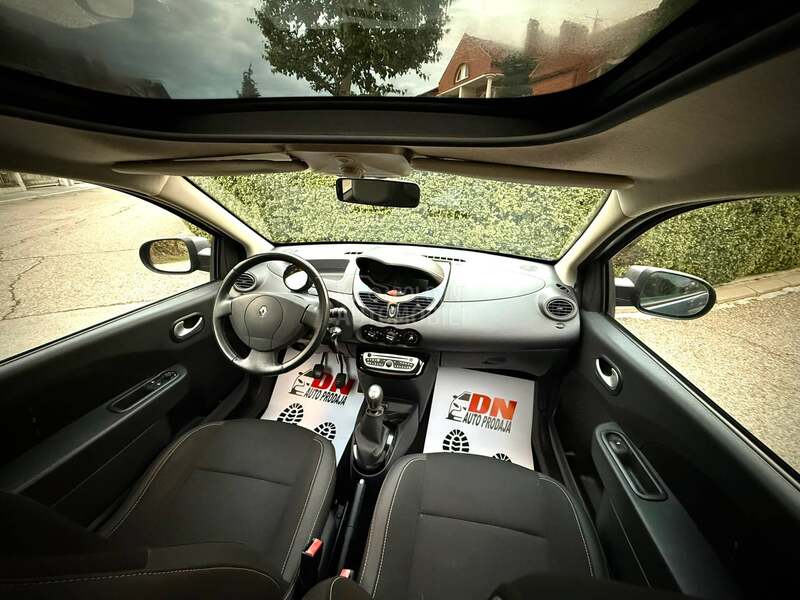 Renault Twingo NIGHT DAY CH