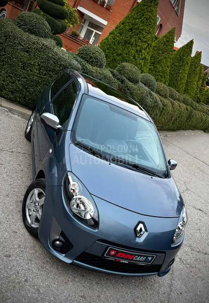 Renault Twingo NIGHT DAY CH