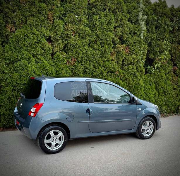 Renault Twingo NIGHT DAY CH