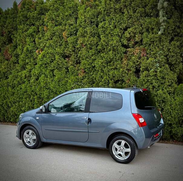 Renault Twingo NIGHT DAY CH