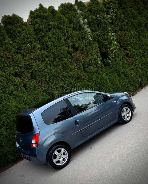 Renault Twingo NIGHT DAY CH