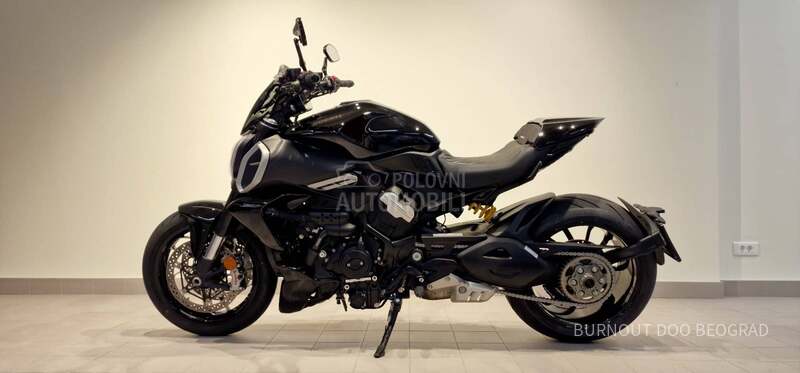 Ducati Diavel V4