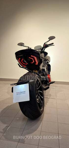 Ducati Diavel V4