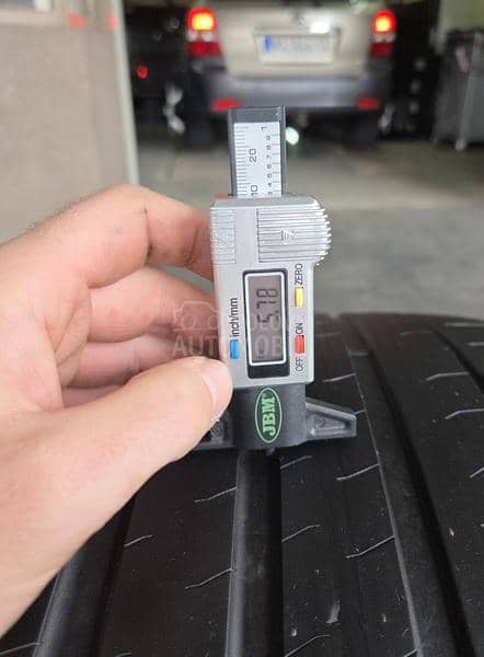 Bridgestone 275/35 R20 Letnja