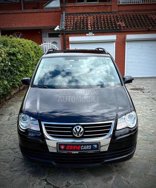 Volkswagen Touran 7 SED NAV CH