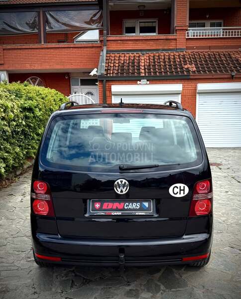 Volkswagen Touran 7 SED NAV CH