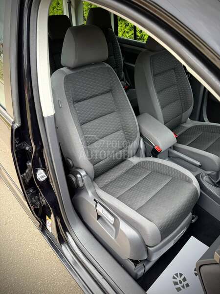 Volkswagen Touran 7 SED NAV CH