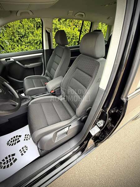 Volkswagen Touran 7 SED NAV CH