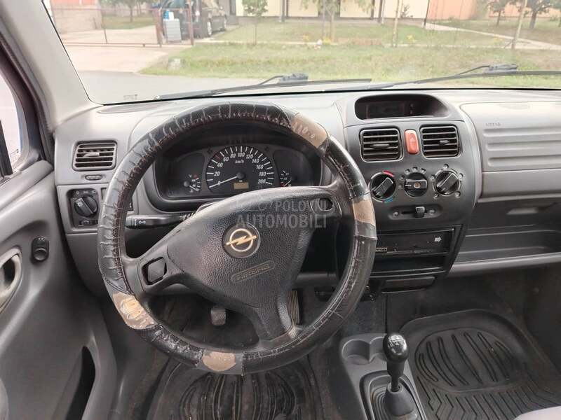 Opel Agila 1,0
