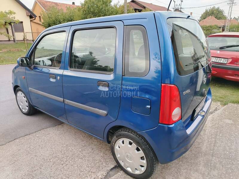 Opel Agila 1,0
