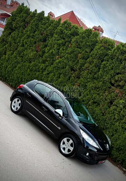 Peugeot 207 ACCESS HDI CH