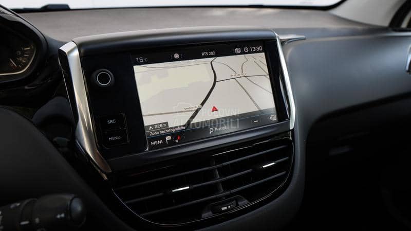 Peugeot 208 1.2 PureTach Peugeot 208 1.2 PureTach
