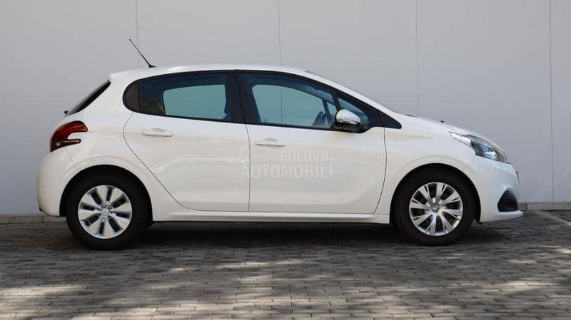 Peugeot 208 1.2 PureTach Peugeot 208 1.2 PureTach