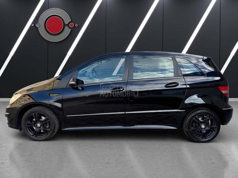 Mercedes Benz B 180 