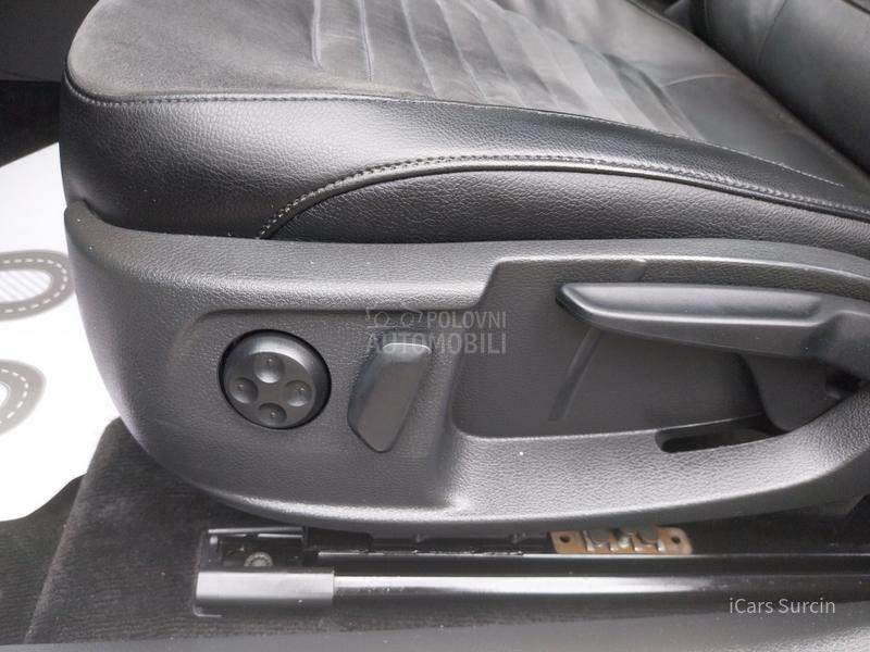 Volkswagen Passat B7 2.0 DSG/HIGHLINE