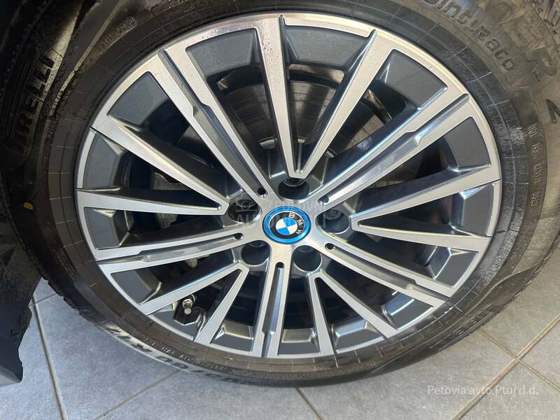 BMW 225 
