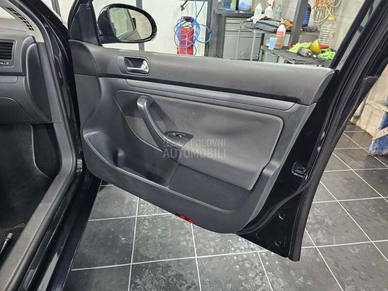 Volkswagen Golf 5 1.9 TDI