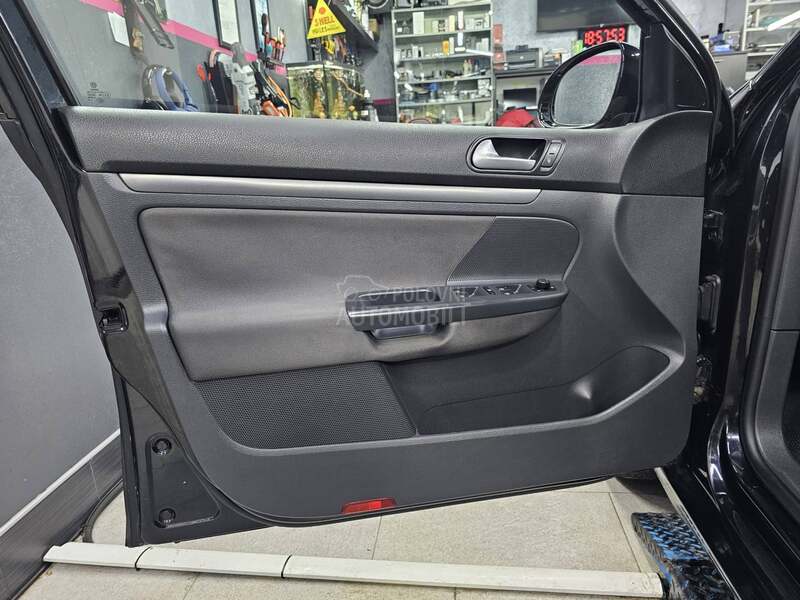 Volkswagen Golf 5 1.9 TDI