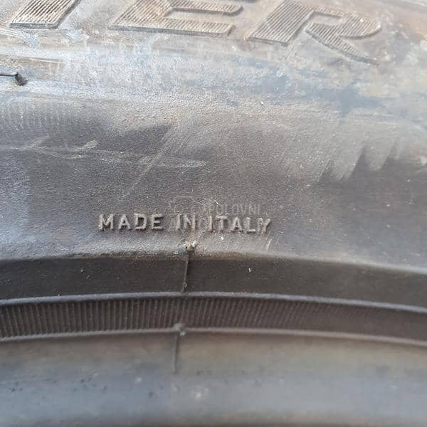 Pirelli 215/50 R18 Zimska