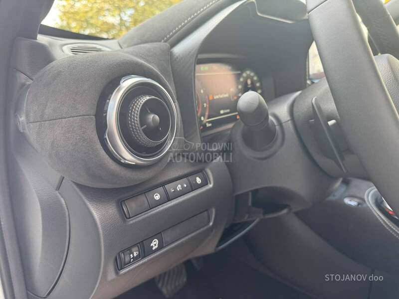 Nissan Juke 1.0 DCT N-DESIGN