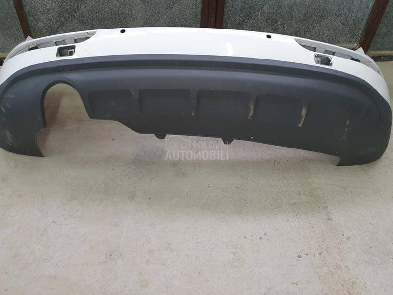 Q5 8R0 FACELIFT BRANIK ZADNJI