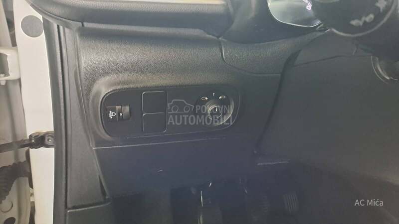Citroen C3 1.2 PURE NAV LED USB