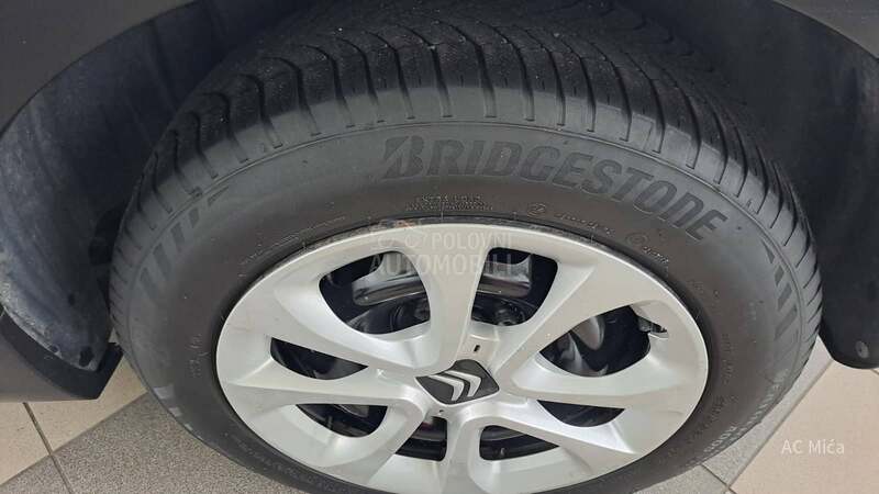 Citroen C3 1.2 PURE NAV LED USB