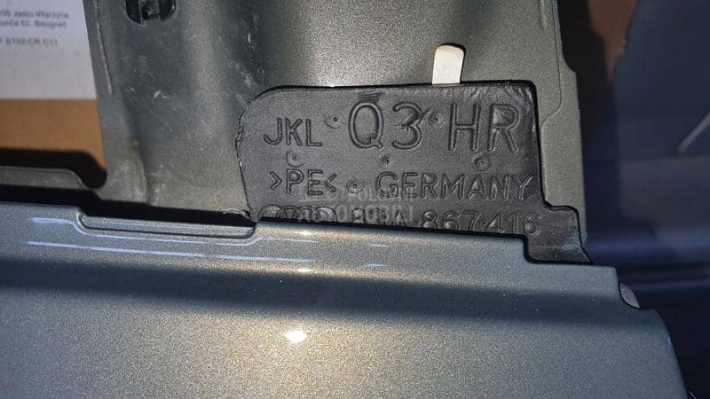 Q3 83A VRATA DESNA ZADNJA