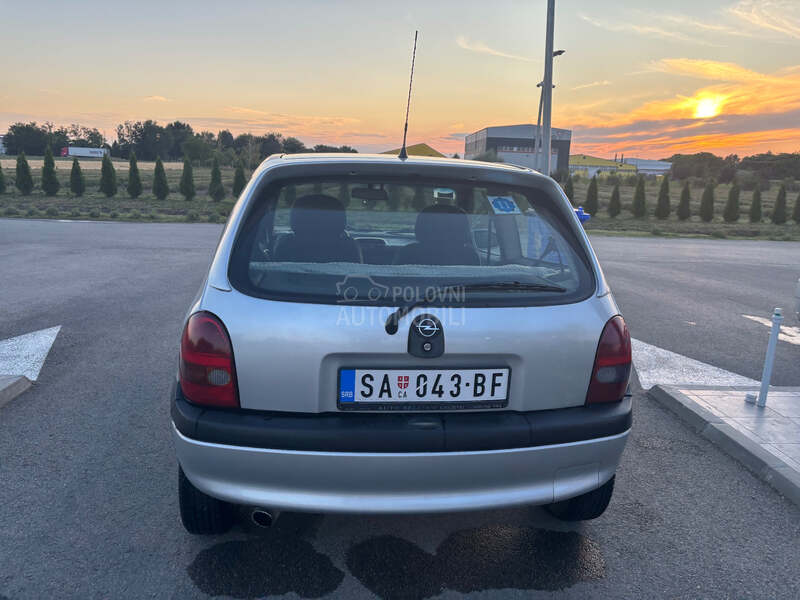 Opel Corsa B 