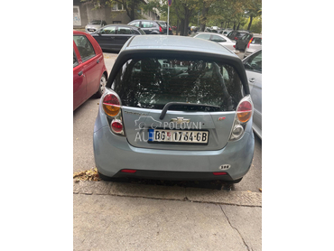 Chevrolet Spark 1.0  16 v 4 cilind