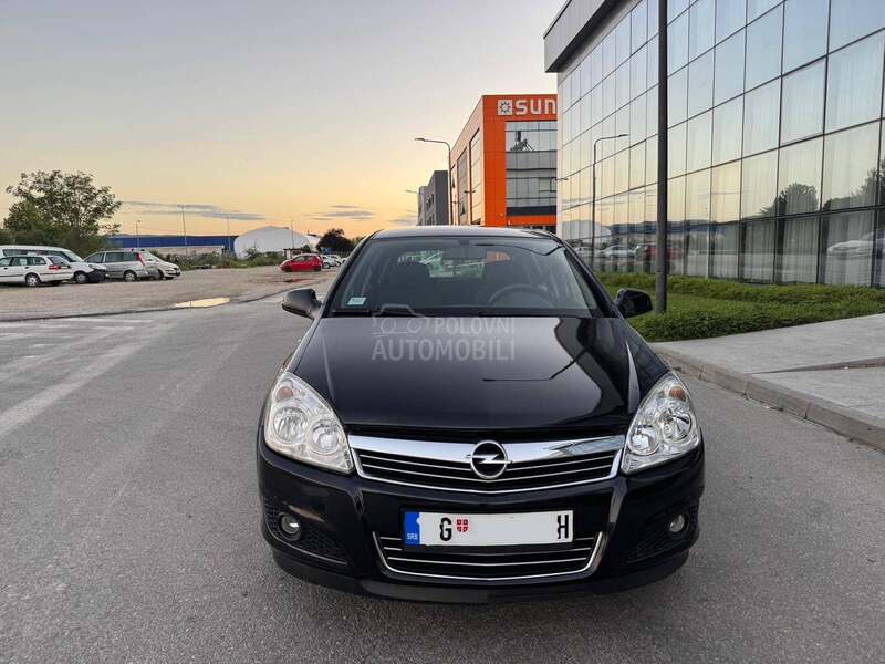 Opel Astra H NOVO